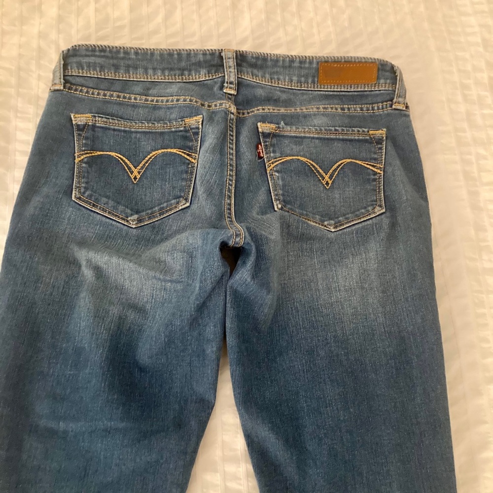 Levi’s Demi curve low rise skinny size 28